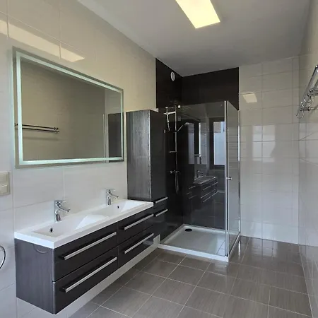 Проживание в семье Dw Bianca *